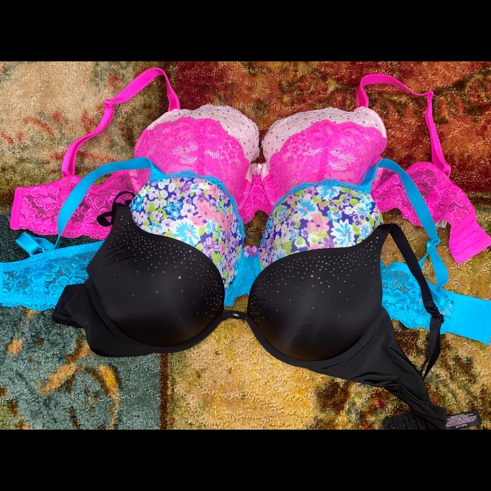 Bundle of VS 36DD bras